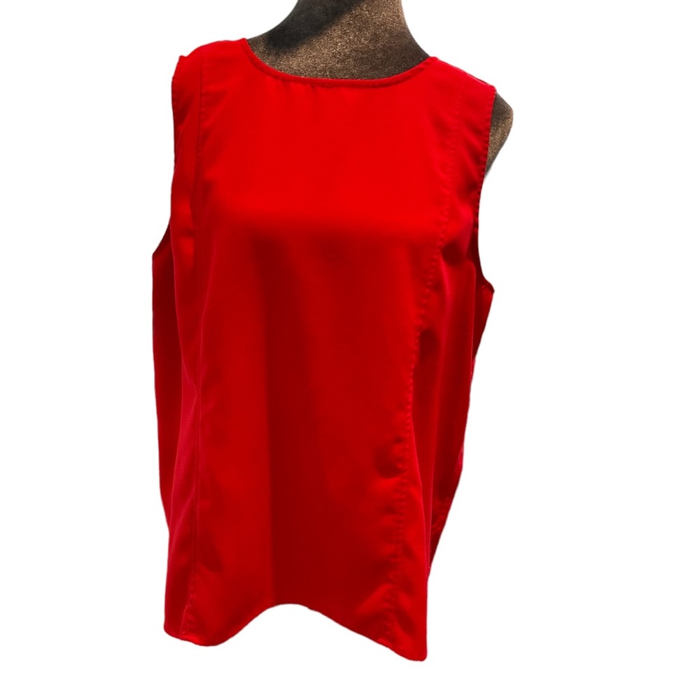 Dalia blouse. L. Awesome red/coral color! Sleeveless